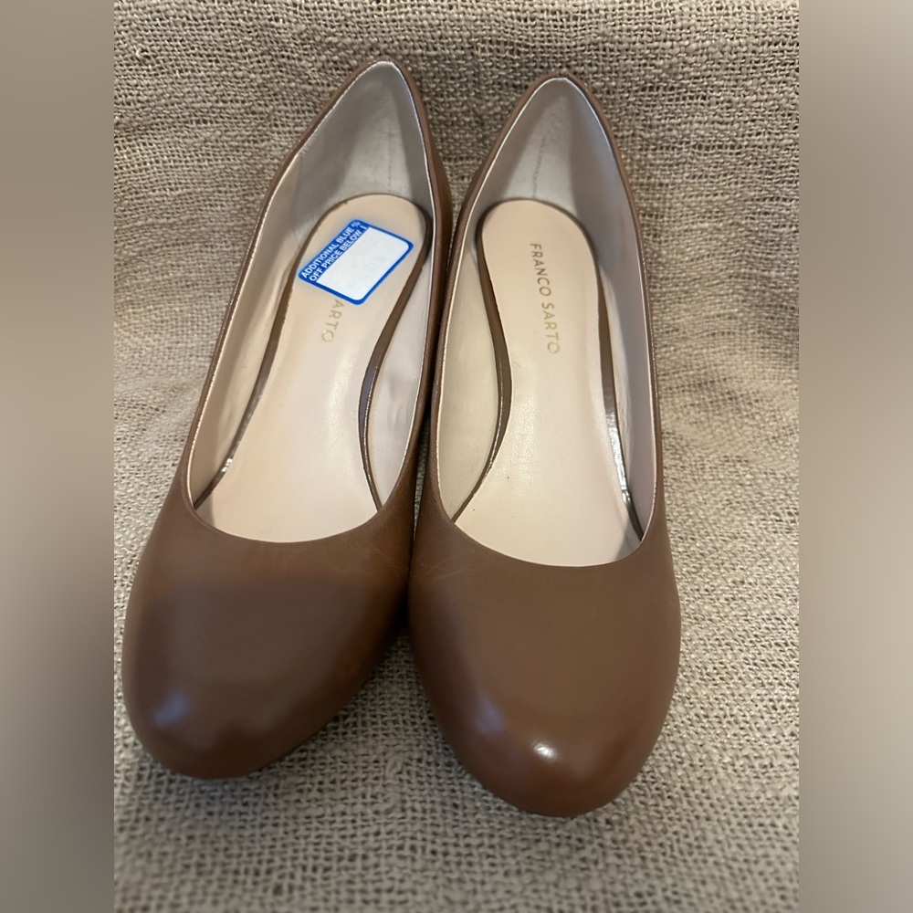 GENTLY LOVED❤️❤️ Slip on Wedge Heels